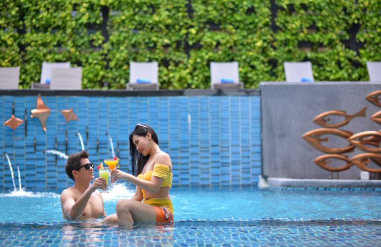 Hotel Amber Pattaya : Facilities and Services