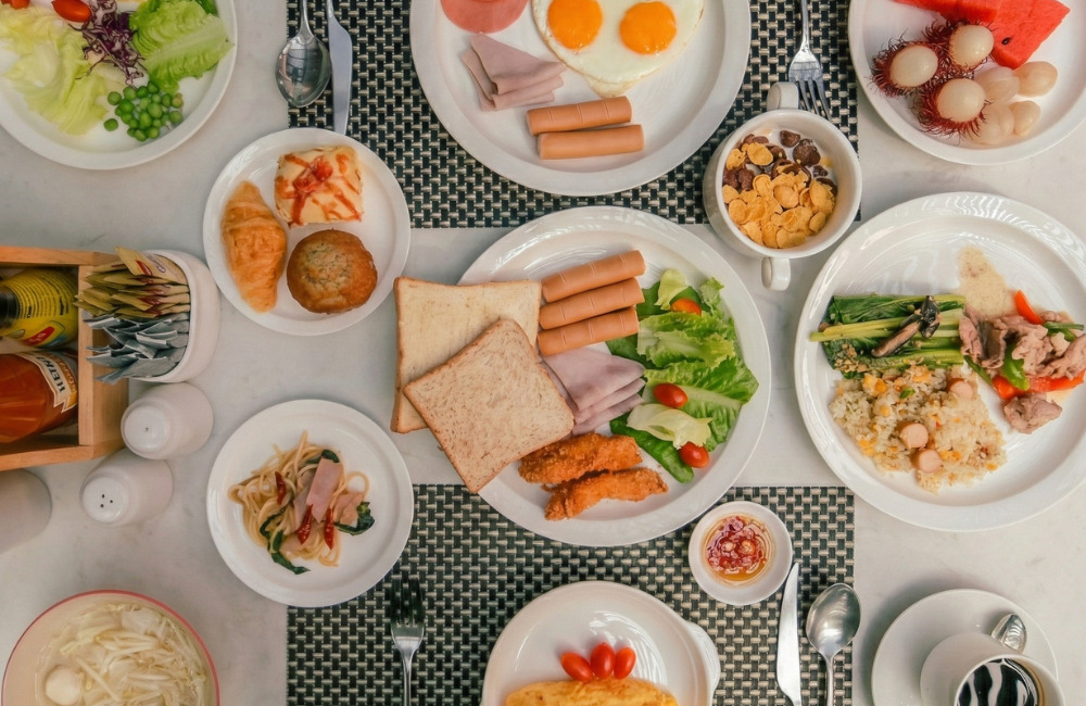 บุฟเฟต์อาหารเช้า 159 บาท ร้านอาหารย่านอ่อนนุช Mind Bistro